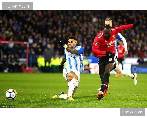 凯恩与卢卡库射门频率分化：从单点驱动到多点参与的进攻模式演变