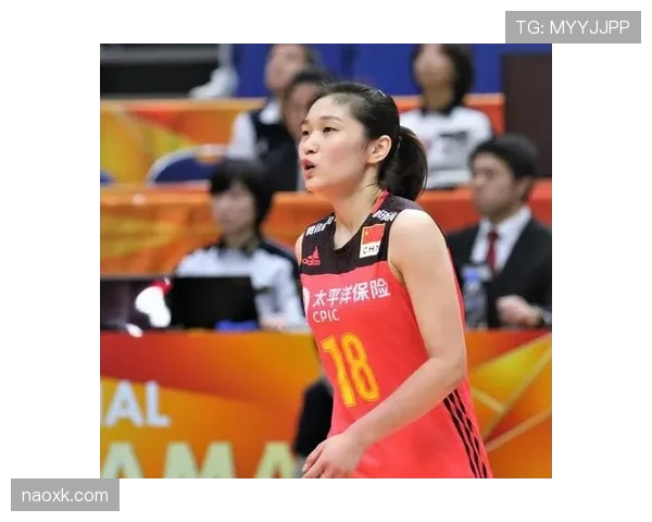 丁霞家的冰箱里塞满了蛋白粉，连饮料都按克称着喝